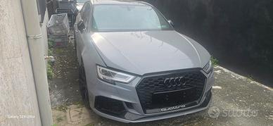 Audi rs3 pezzi di ricambio 