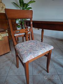 Tavolo in legno allungabile con 4 sedie