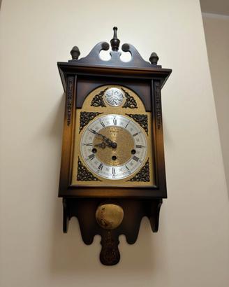 Orologio a pendolo da parete