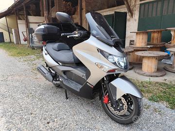 Kymco xciting R 300