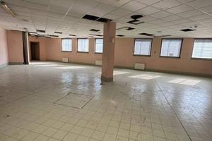 Immobile di 1200 m² a Nola