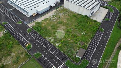 CAPANNONE A BOTTICINO