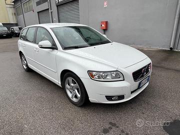 Volvo v50 1.6 td 115 cv!