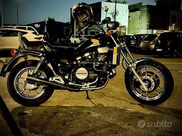 Honda vf 750 custom