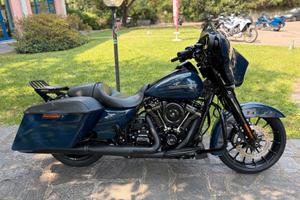 Harley-davidson FLHX Street Glide SPECIAL 114