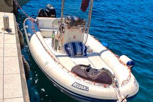 Gommone Beluga 19 con Suzuky DF140