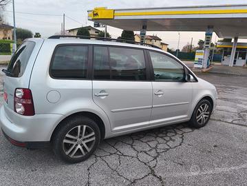 Vw Touran 2.0 H.line Metano Accetto Permute