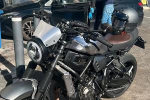 XSR 700