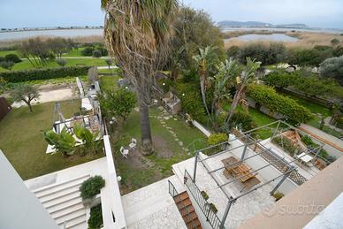 Villa a schiera con cortile