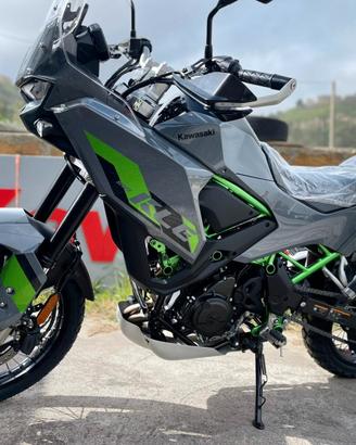 Kawasaki KLE 500 SE in promo