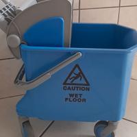 Carrello professionale con strizzatore Euromop