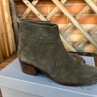 Stovaletti in pelle scamosciata tacco in legno, 36
