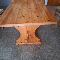 Tavolo in legno massello