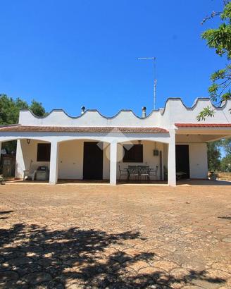 VILLA SINGOLA A OSTUNI