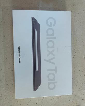 Samsung galaxy tab S10 Fe con penna e cover