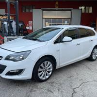 Opel Astra J 1.4 Turbo sw per ricambi usati