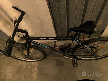 Mountain Bike SCOTT MOHAKA