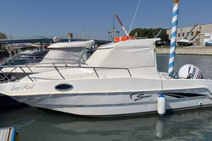 SAVER MANTA 21 FISHER con motore Selva 150