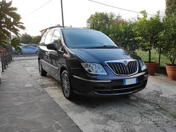 Lancia Phedra 2.2 MJT/Multijet 170 CV