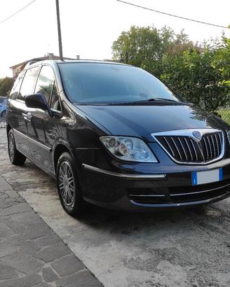Lancia Phedra 2.2 MJT/Multijet 170 CV