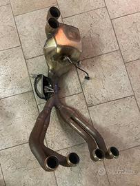 Cavalletto + pezzo marmitta moto MV AUGUSTA