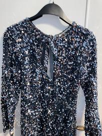 Vestito cucito a mano Elegantissimo