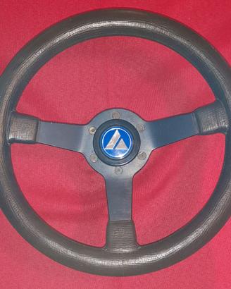 A 112 VOLANTE SPORTIVO CON MOZZO DIAMETRO cm. 32