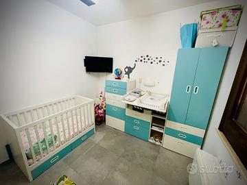 Cameretta (culla, fasciatoio, armadio cassettiera)