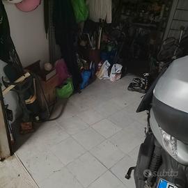 Box posto moto scooter genova quinto