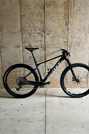 Mtb Scott Scale 2025 in carbonio con Sram X01
