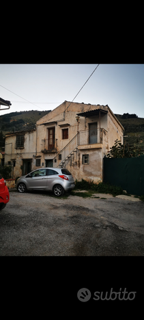 Casa singola su due livelli