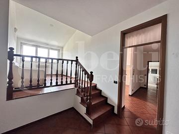 Appartamento Erba [Cod. rif 3236039VRG]