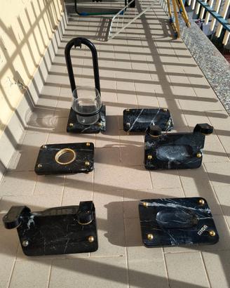 servizio bagno in marmo nero marquinia