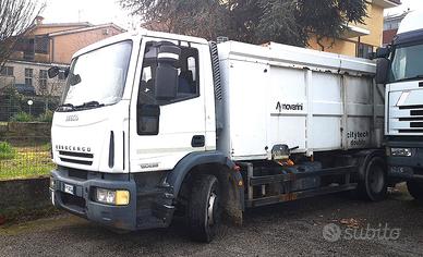 Iveco 150 E4 per raccolta rifiuti