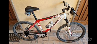 bicicletta mountambike full carbon 