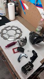 vari pezzi per moto (leggere descrizione)