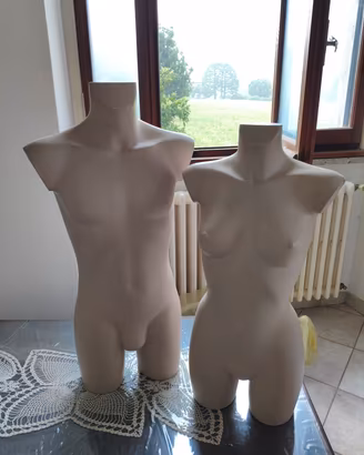 2 busti manichino da vetrina uomo e donna