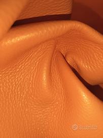 scampolo di vera pelle colore arancione