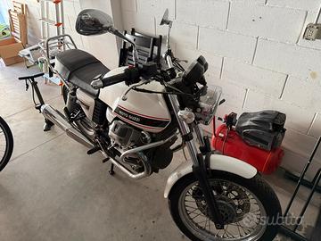 Moto guzzi v7 classic