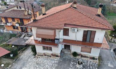 Appartamento con terreno