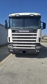 Scania 114/380 con gru e ribaltabile