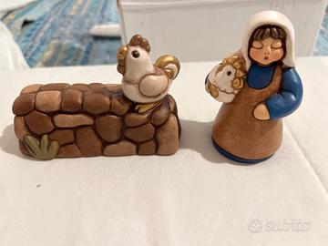 Presepe thun donna con gallina, gallo muretto
