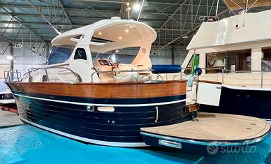 Apreamare 38 Comfort Hard Top natante