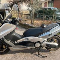 Yamaha TMax 500