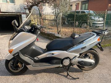 Yamaha TMax 500
