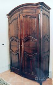 Antico armadio in noce inizio '800