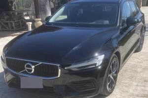 Volvo V60 B4 Inscription- Affidabile, ben tenuta