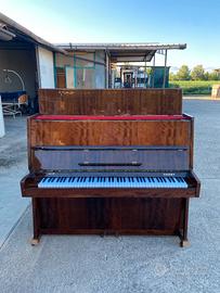Pianoforte verticale Černihiv
