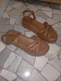 Sandali in pelle