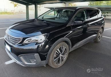 Peugeot 5008 Diesel 1.6 - 120cv Cambio automatico